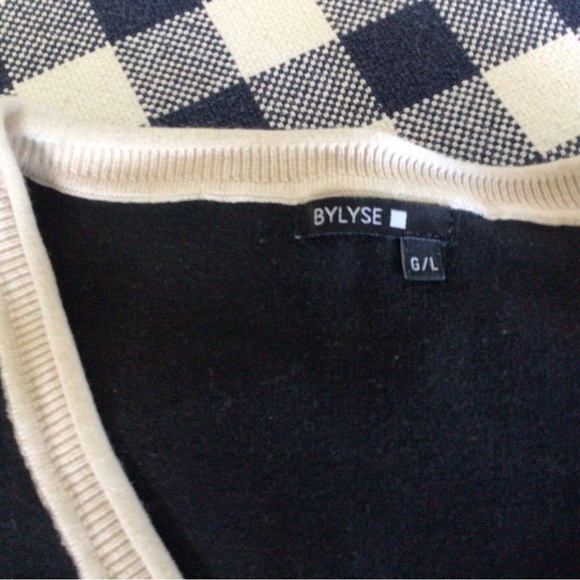 ByLyse Sweater - Picture 3 of 6